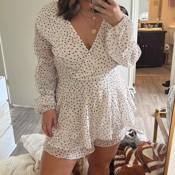 White and grey polka dot romper XL - Picture 4 of 4